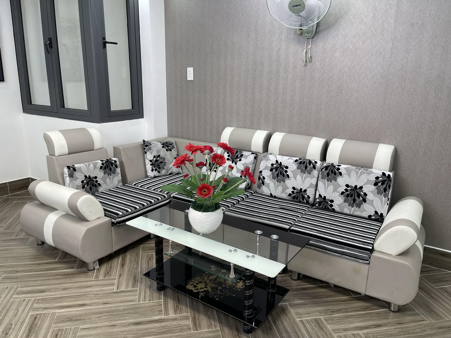 C.Chủ bán 4 lầu tk Singapore đẹp lung linh hẻm nhựa 8m - 240/24 Phạm Văn Chiêu - Hoa hồng 1% gửi AE